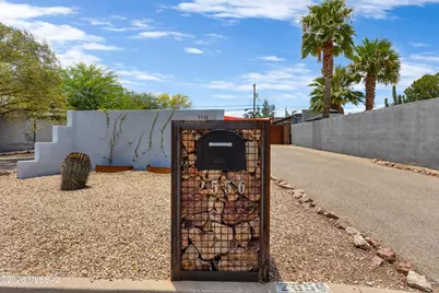 2556 E Linden Street, Tucson, AZ 85716 - Photo 14