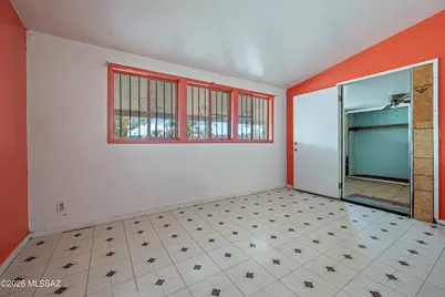 2010 S Amalia Avenue, Tucson, AZ 85713 - Photo 14