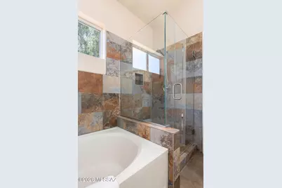 9025 N Clover Way, Tucson, AZ 85743 - Photo 16