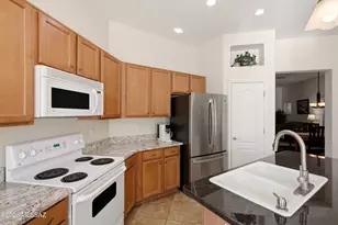 13489 N Holly Grape Dr, Marana, AZ 85658 - Photo 18