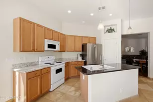 13489 N Holly Grape Dr, Marana, AZ 85658 - Photo 14