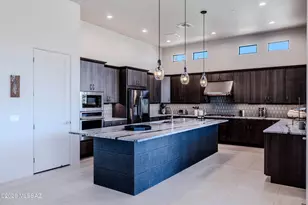 12420 N Carpas Wash Dr, Marana, AZ 85658 - Photo 22