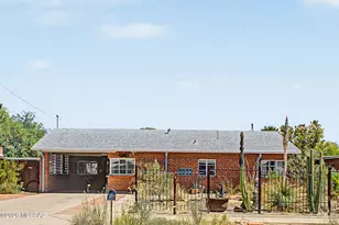 5521 E Bellevue St, Tucson, AZ 85712 - Photo 2