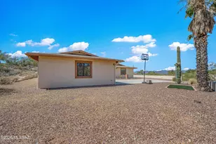 6902 N Camino de las Candelas, Tucson, AZ 85718 - Photo 38