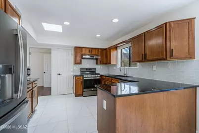 6902 N Camino De Las Candelas, Tucson, AZ 85718 - Photo 10