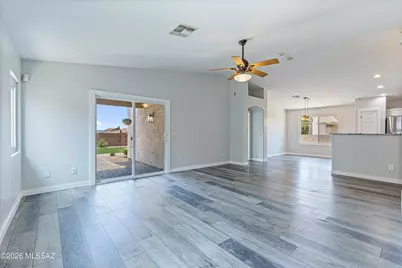 2534 E Chipped Stone Lane, Oro Valley, AZ 85755 - Photo 10