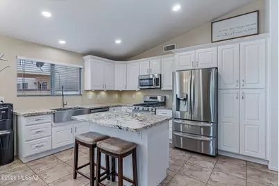 7101 W Amarante Drive, Tucson, AZ 85743 - Photo 14