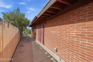 6989 E Casey Pl, Tucson, AZ 85730 - Photo 30