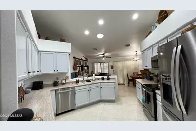 55 N Wellspring Drive, Green Valley, AZ 85614 - Photo 12