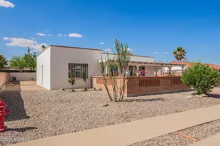434 S Vista Del Rio, Green Valley, AZ 85614 - Photo 2