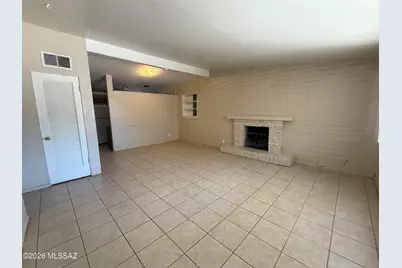 6926 E Kirkland Drive, Tucson, AZ 85710 - Photo 2