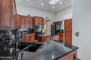 10144 N Bighorn Butte Dr, Tucson, AZ 85737 - Photo 14