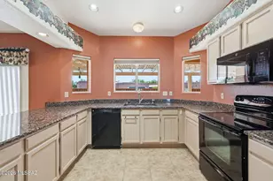 1505 W Belfry Ct, Green Valley, AZ 85622 - Photo 8