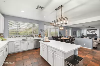 11906 N Mesquite Hollow Drive, Oro Valley, AZ 85737 - Photo 18