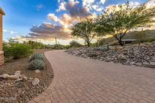13714 N Nesting Quail Pl, Marana, AZ 85658 - Photo 2