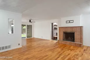 2002 E Monte Vista Dr, Tucson, AZ 85719 - Photo 8