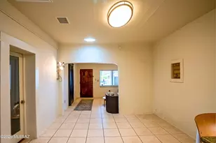 1011 S 8th Ave, Tucson, AZ 85701 - Photo 8