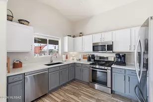 10356 E Danwood Way, Tucson, AZ 85747 - Photo 8