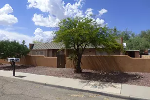 1029 E Irwin Pl, Tucson, AZ 85719 - Photo 1