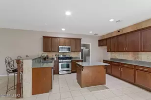 12985 N Carlsbad Pl, Oro Valley, AZ 85755 - Photo 8