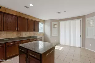 12985 N Carlsbad Pl, Oro Valley, AZ 85755 - Photo 6
