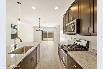 7316 S Gray Jay Drive, Tucson, AZ 85747 - Photo 2