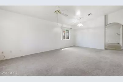 2465 N Camino Reloj, Green Valley, AZ 85614 - Photo 6