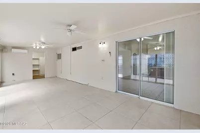 2465 N Camino Reloj, Green Valley, AZ 85614 - Photo 20