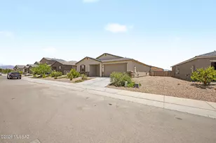 10599 W Kerrigan Ln, Marana, AZ 85653 - Photo 4
