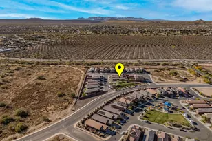 787 E Catwalk Pl, Sahuarita, AZ 85614 - Photo 4