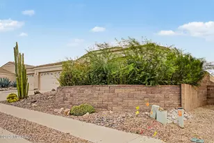 573 W Silvertip Rd, Oro Valley, AZ 85737 - Photo 4