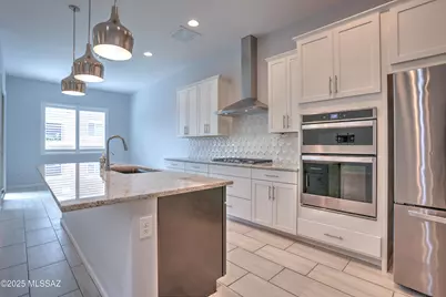 13213 Chiracahua Peak Drive, Oro Valley, AZ 85755 - Photo 10