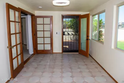 9661 E Caldwell Drive, Tucson, AZ 85747 - Photo 16