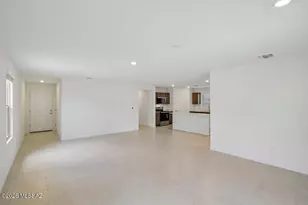 10018 E Lebaron Dr, Tucson, AZ 85747 - Photo 8