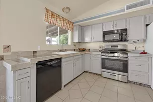 2972 W Pepper Dr, Tucson, AZ 85741 - Photo 8