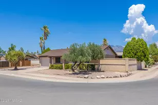 2972 W Pepper Dr, Tucson, AZ 85741 - Photo 2