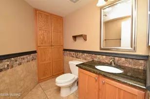 10226 E Desert Eden Pl, Tucson, AZ 85747 - Photo 20