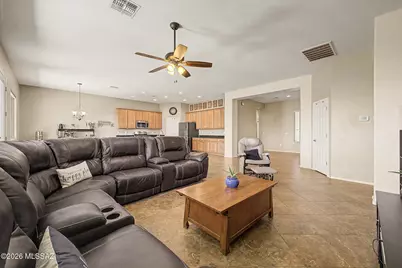 14290 N Arrowpoint Ash Avenue, Marana, AZ 85658 - Photo 4