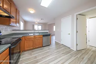 2416 W Chris Oliver Way, Tucson, AZ 85705 - Photo 6