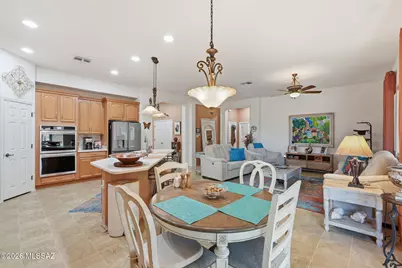 1024 W Tenniel Drive, Green Valley, AZ 85614 - Photo 8