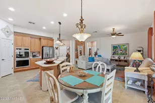 1024 W Tenniel Dr, Green Valley, AZ 85614 - Photo 8
