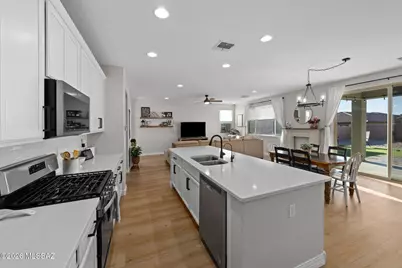 14217 E Hub Drive, Vail, AZ 85641 - Photo 12