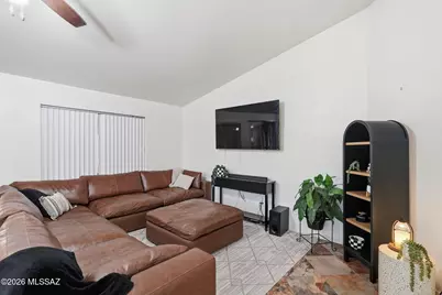 17877 S Camino Confianza, Sahuarita, AZ 85629 - Photo 8