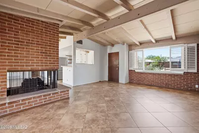 5426 E 6th Street, Tucson, AZ 85711 - Photo 2