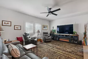 653 W Redondo Pl, Green Valley, AZ 85614 - Photo 6