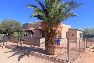 347 E 24th St, Tucson, AZ 85713 - Photo 2