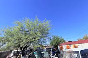 347 E 24th St, Tucson, AZ 85713 - Photo 36