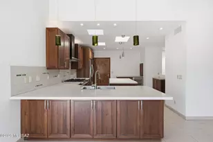 1979 E Campbell Terrace, Tucson, AZ 85718 - Photo 14