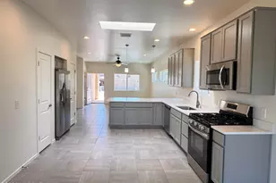 672 S Meadowood Ln, Sierra Vista, AZ 85635 - Photo 8