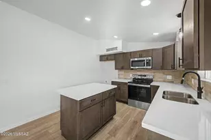 7921 N Paul Revere Pl, Tucson, AZ 85741 - Photo 4